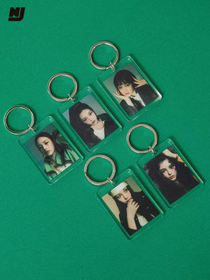 [Official] NewJeans X Line Friends HOW SWEET Acrylic Photo Keychains - NewJeans Universe