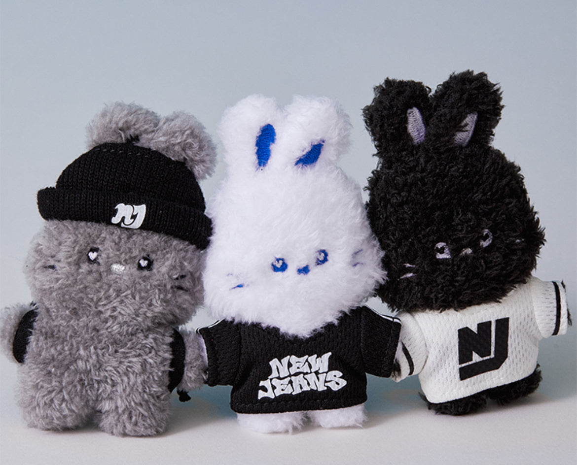 [Official] NewJeans X Line Friends Bunini Mini Costume Keyring